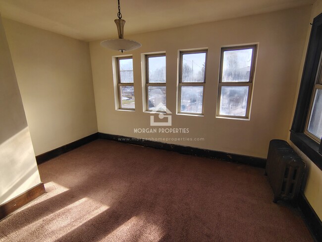 Photo - 330 E 12th St