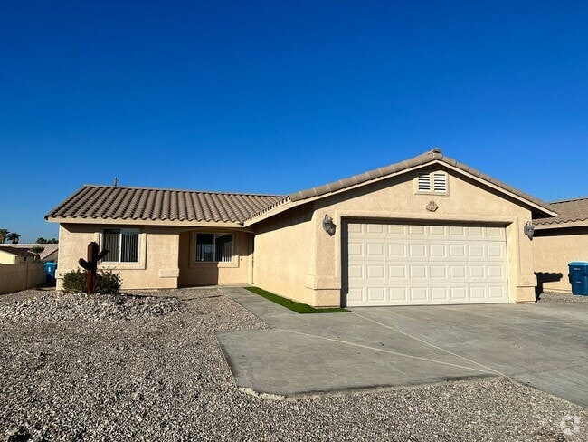 Building Photo - 111 Cypress Dr Unit 101 Rental