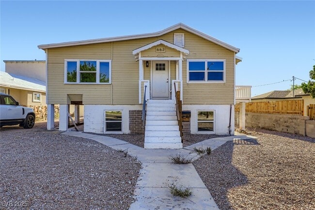 Building Photo - 663 D Rental