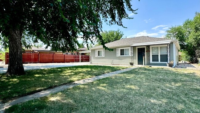 Building Photo - 911 Zion St Rental