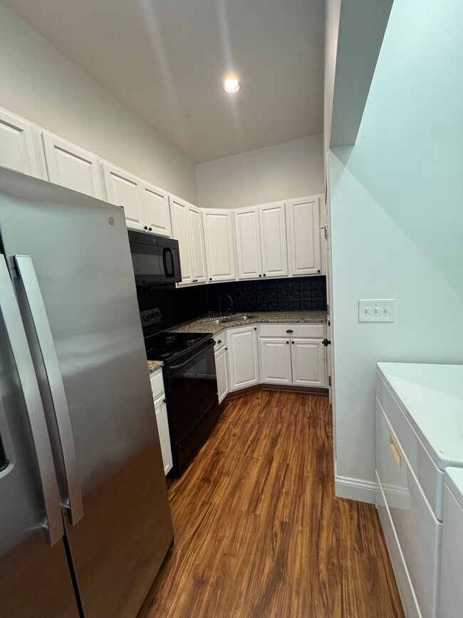 Photo - 254 Chastain Rd Unit Barndo