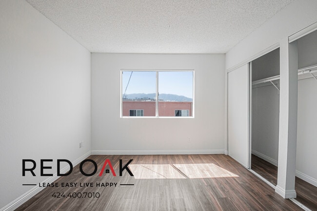 Photo - 10346 Commerce Ave Unidad 6