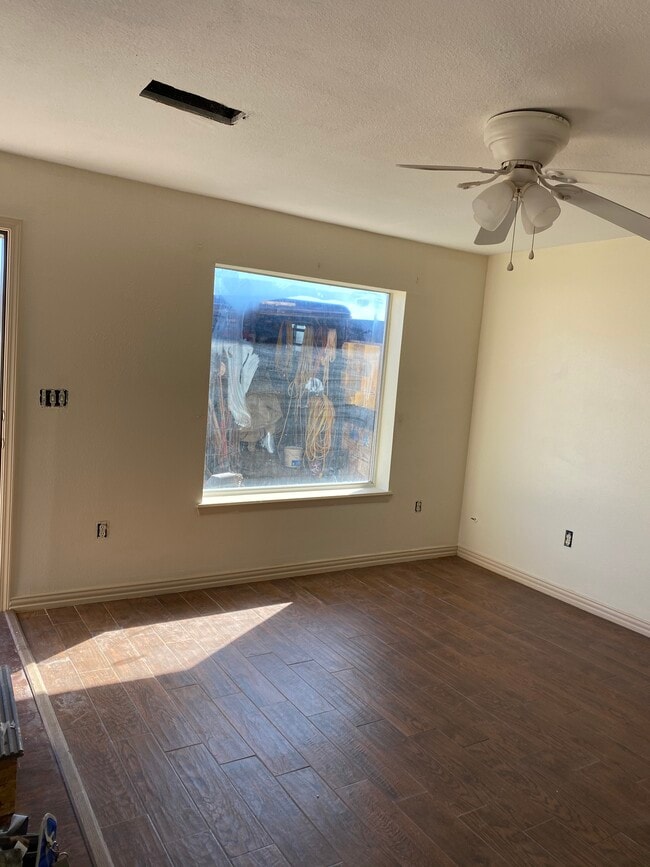 Photo - 10002 Sharon Dr