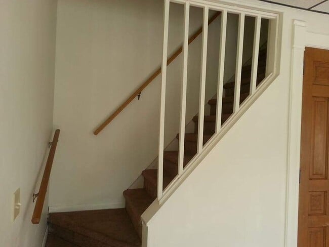 Photo - 205 E Main St Unit 205 E Main Street Apt 2