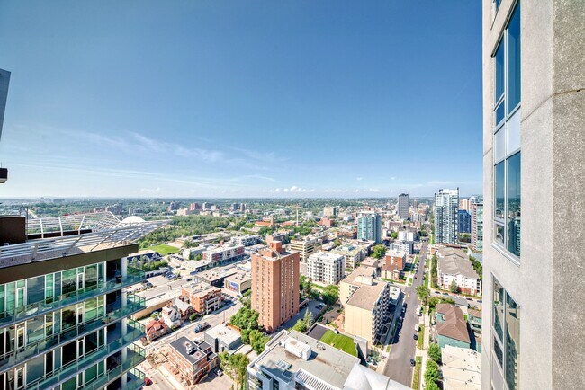 Photo - 1320-2503-1321 1st St SE