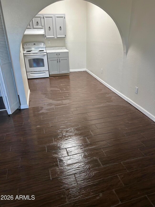 Building Photo - 2524 S Yavapai Rd Unit 3