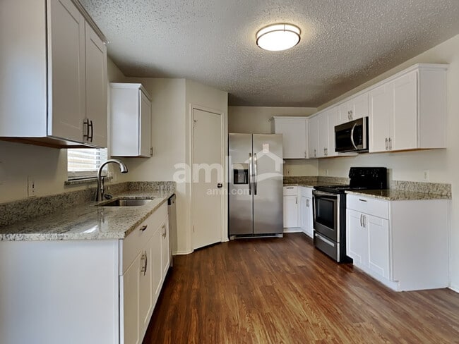 Photo - 6735 Ambercrest Dr