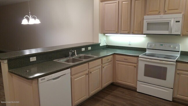 Photo - 41 Sorrento Ct