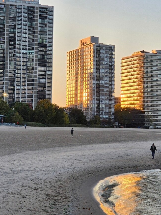 Photo - 5757 N Sheridan Rd Unit 3J