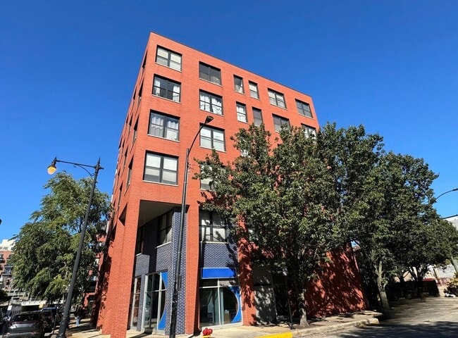 Building Photo - 1601 S Halsted St Unit 202