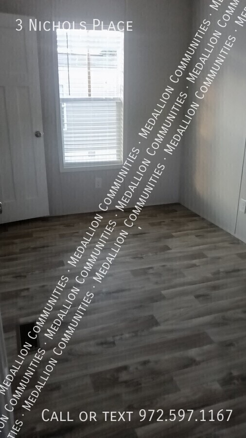 Photo - 3 Nichols Pl