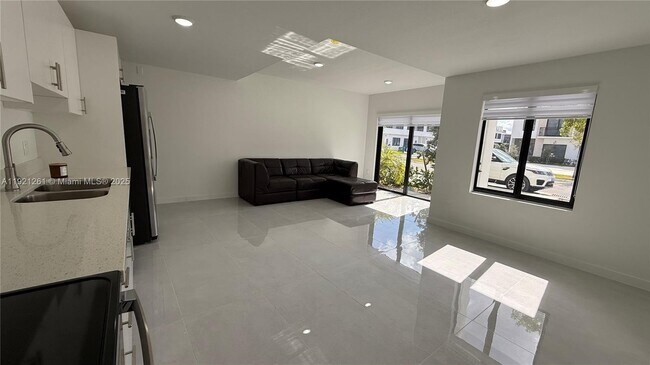 Photo - 14571 SW 261st St