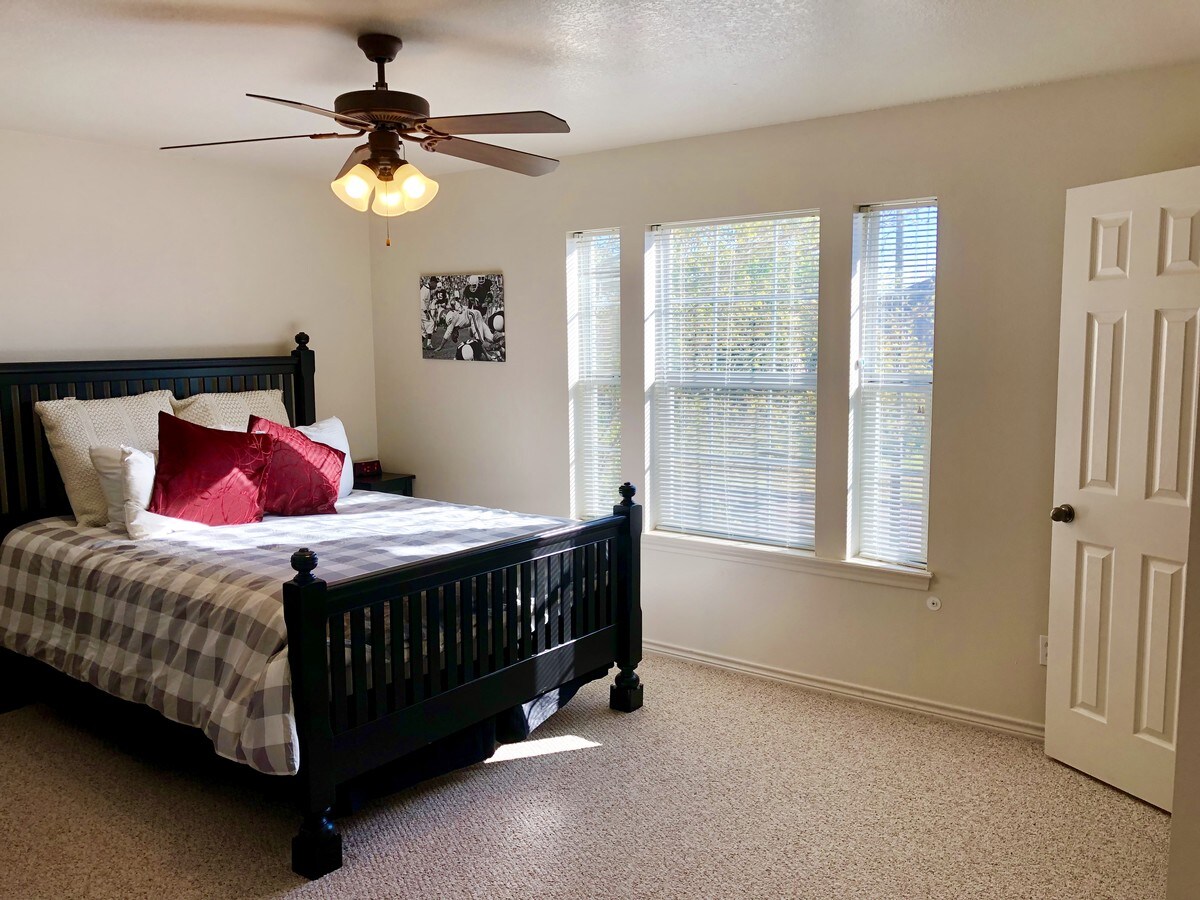 Photo - Champions on Luther Street