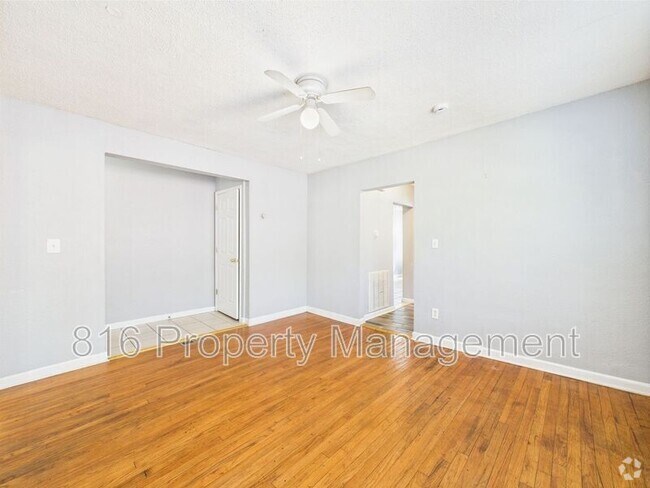 Building Photo - 2936 Flora Ave Unit 1N Rental