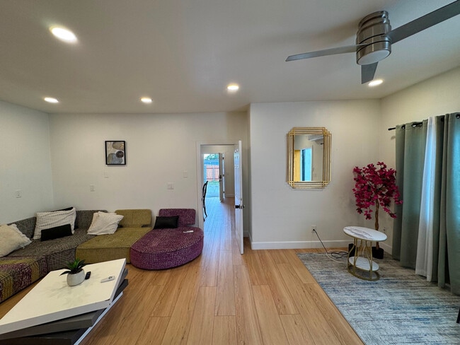 268 I St Unit SI ID1620663P