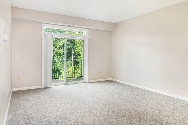 Limestone Creek Apartment Homes