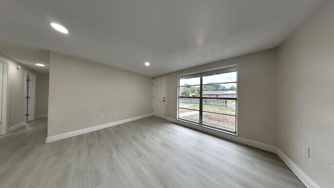 Photo - 3011 N 43rd St