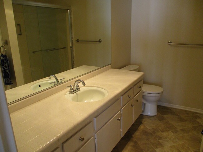 Bathroom #1 - 3603 W Hidden Ln Unidad 316