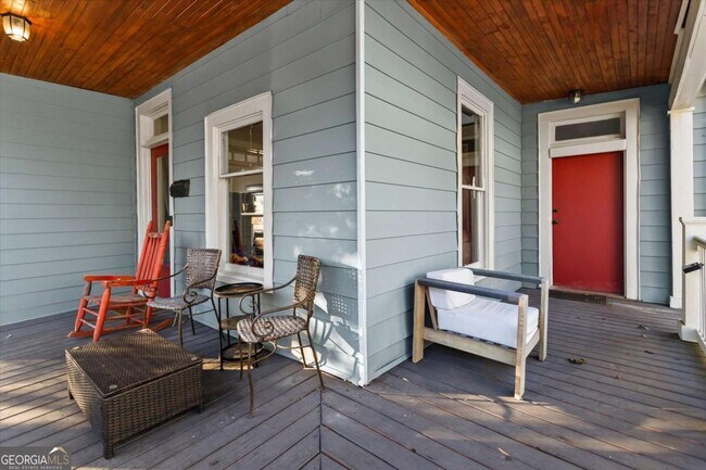 Photo - 867 Beecher St SW