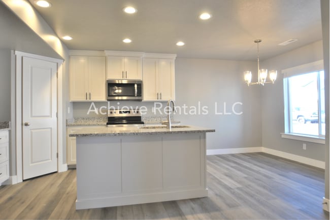 Photo - 2251 S 1120 W