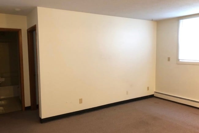 226 NW College Ave Unit 3