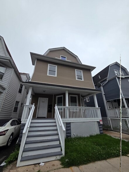 222 Amherst St