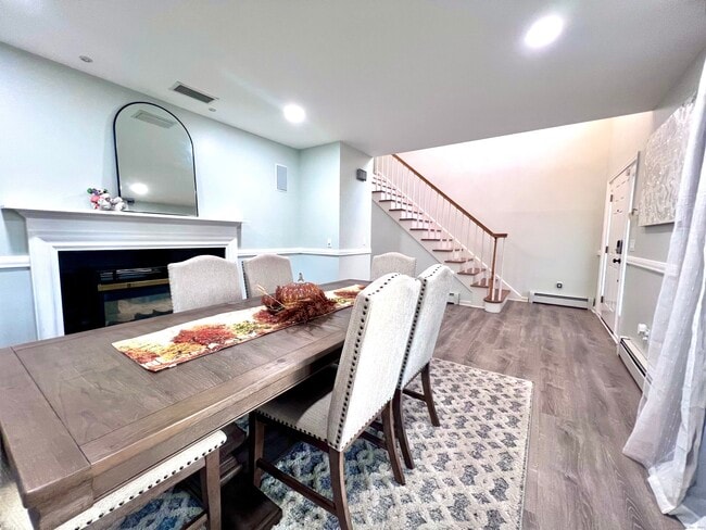 Photo - 4 Cobblestone Ct