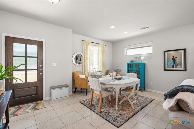 Photo - 2104 Pecan Island Dr