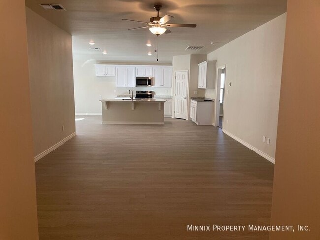 Photo - 1345 Bajada St