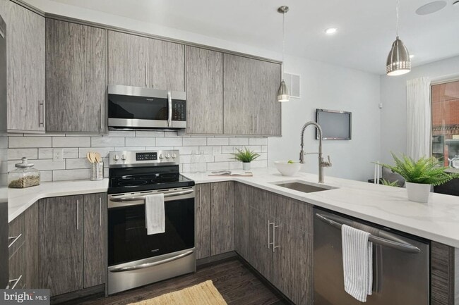Photo - 1603 N Marshall St Unit A