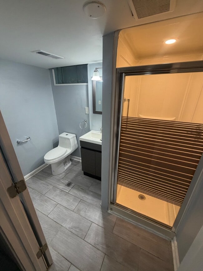 Photo - 11813 Pierce Way