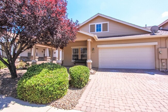 Building Photo - Quailwood Townhome with Amenities