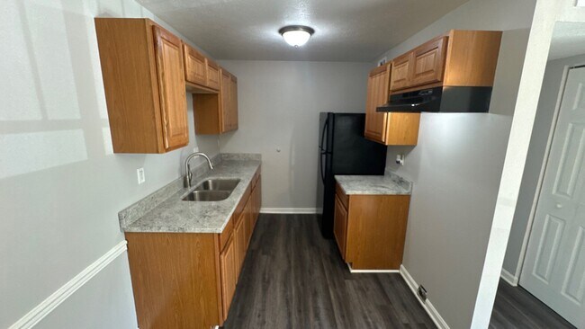 Photo - 6512 Six Mile Ln