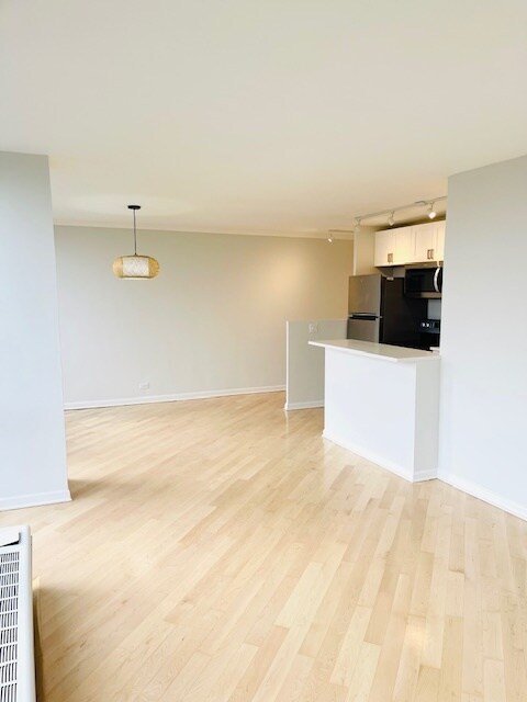 Photo - 2400 N Lakeview Ave Unidad 603