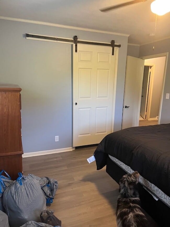 Photo - 4 Bedroom Ranch- Close to Town!
