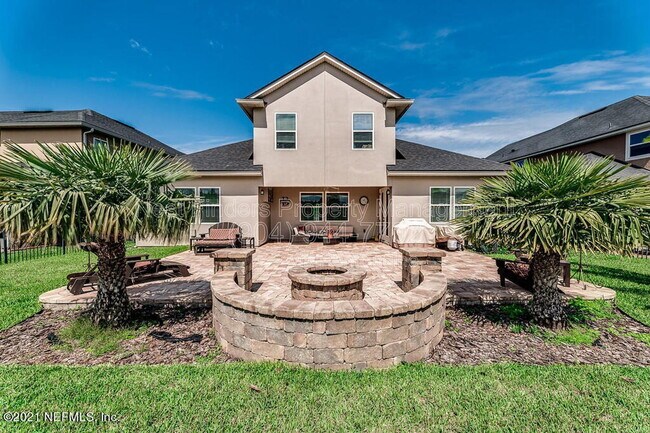 Photo - 115 Rockcreek Dr