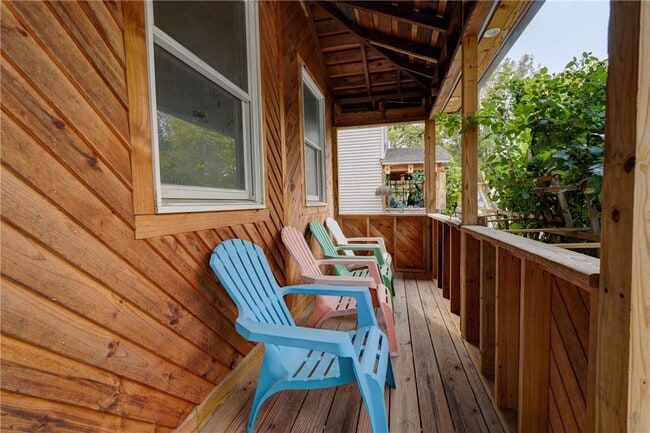 Photo - 413 Caroline St