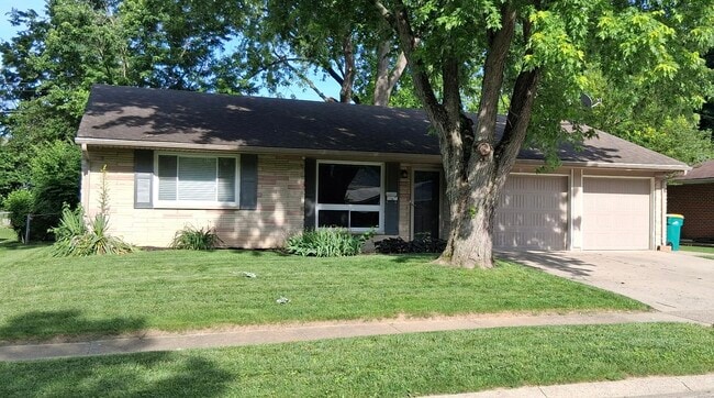 Welcome to 140 Maple Dr - 140 Maple Dr