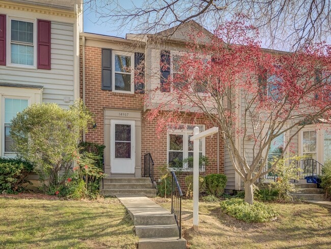 Building Photo - A Lovely Brick-Front Town House