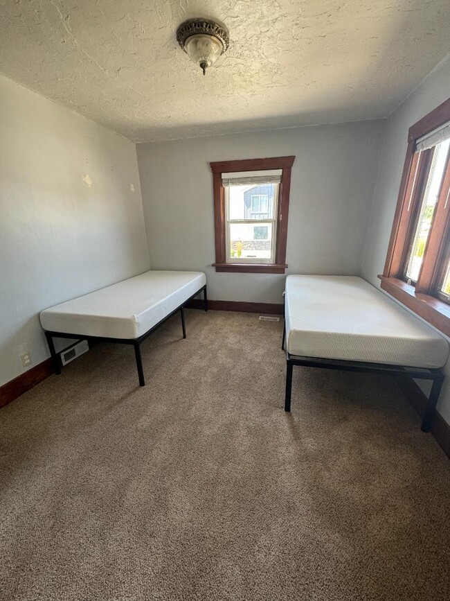 Photo - 544 W 200 S Apartment