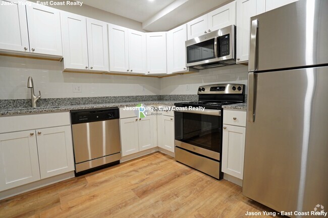 Building Photo - 106 Tremont St Unit 6 Rental