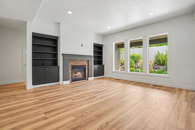 Photo - 6120 N Hacienda Ave