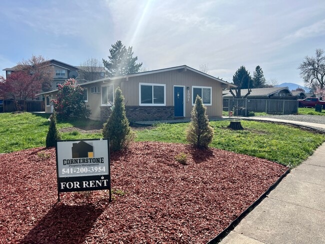 Photo - 1001 Olympic Ave