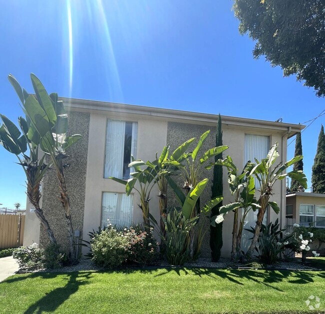 Building Photo - Memorial Apartments- Spacious Clean 2 Bed... Unit 615-4P