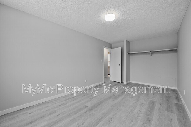 Photo - 10152-10158 158 St NW Unit One-Bedroom