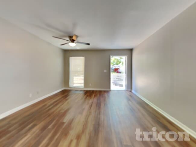 Photo - 702 Falkirk Ave