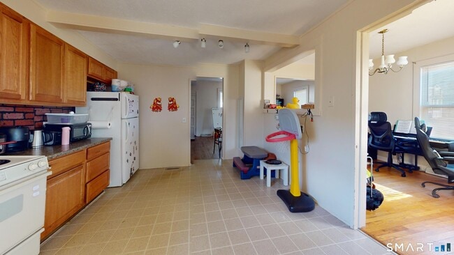 Photo - 17 Landin St Unit A