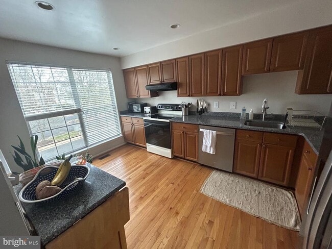 Photo - 5833 Pin Oak Commons Ct