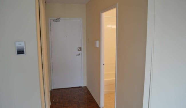 Photo - 545 Sherbourne