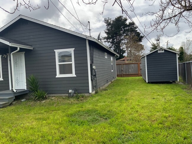 3880 Rohnerville Rd